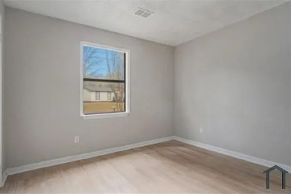 784 15th Ct NW — Photo 17