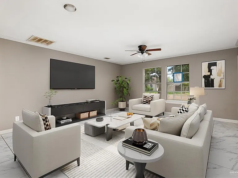 3900 Gabriella Dr — Photo 2