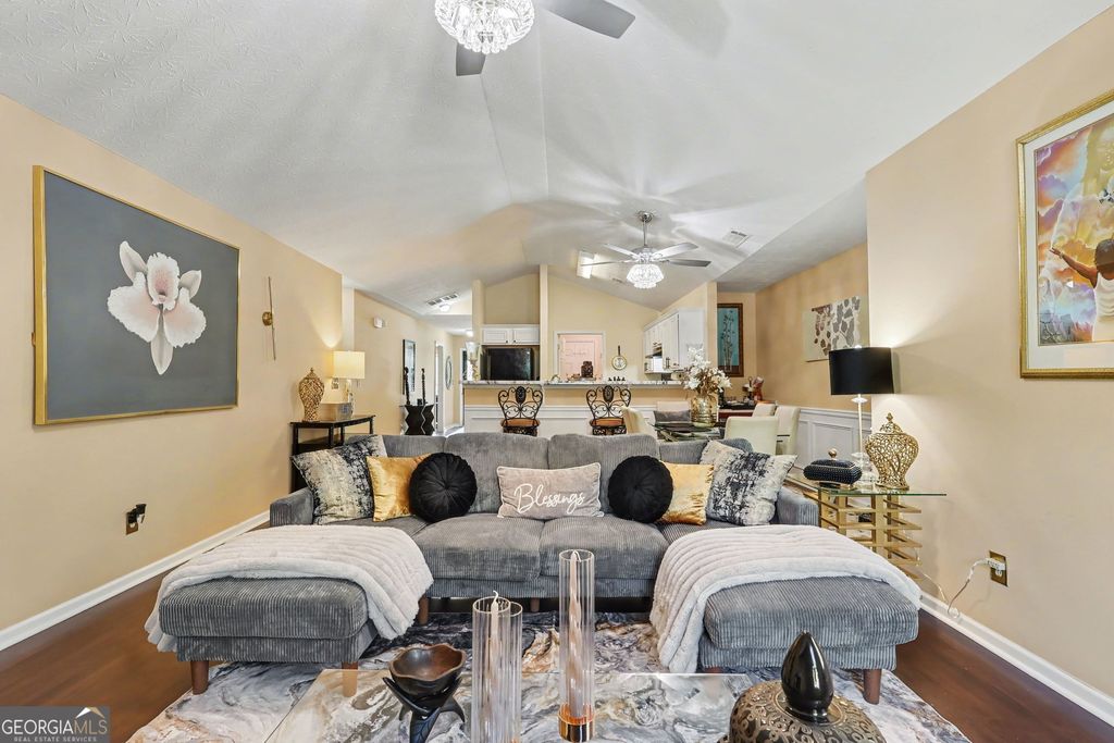 6390 Shadow Sq, Lithonia, GA - View 6