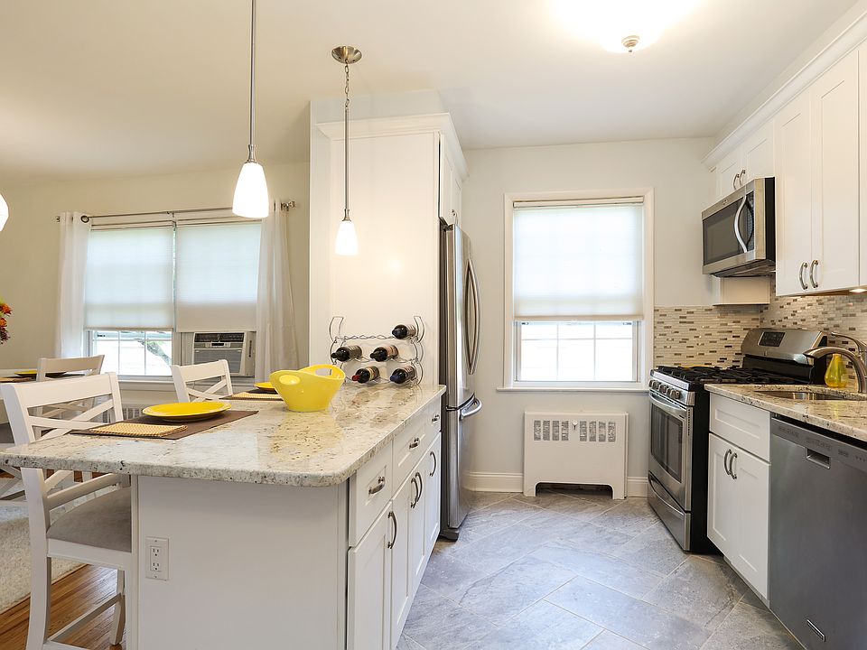 1st image of 3 Fieldstone Dr APT 95