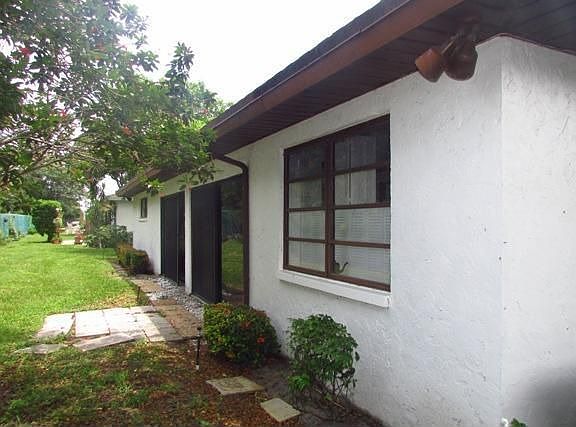 5th image of 10643 Green Trail Dr S