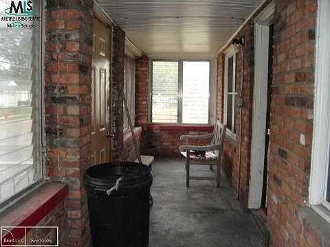 5th image of 24742 Lambrecht Ave