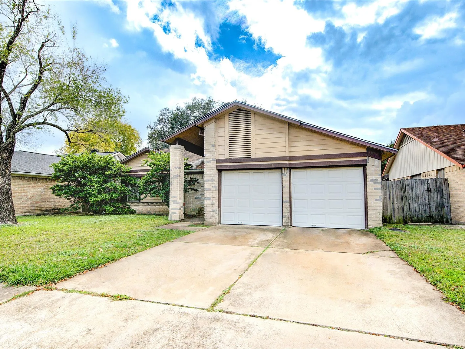 4 bed, 2.0 bath, 1667 sqft, $2,200 — Photo 1