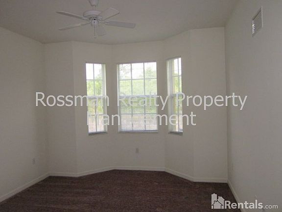 5th image of 950 Hancock Crk Blvd APT 211