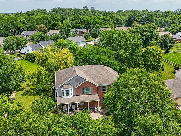 3rd image of 9142 Knightsridge Ln