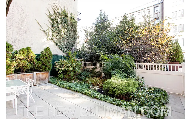Sold by Douglas Elliman | media 10