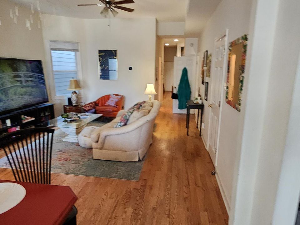 1st image of 2638 N Wilton Ave APT 1