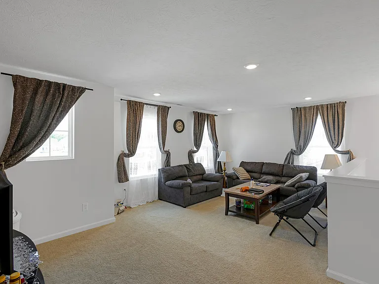 165 Cape May Dr — Photo 22