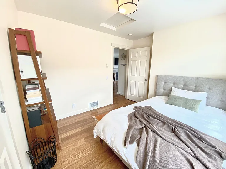 506 NE 73rd St #3A — Photo 6