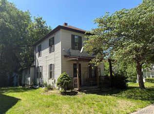 301 Plum St, Collinsville, IL 62234