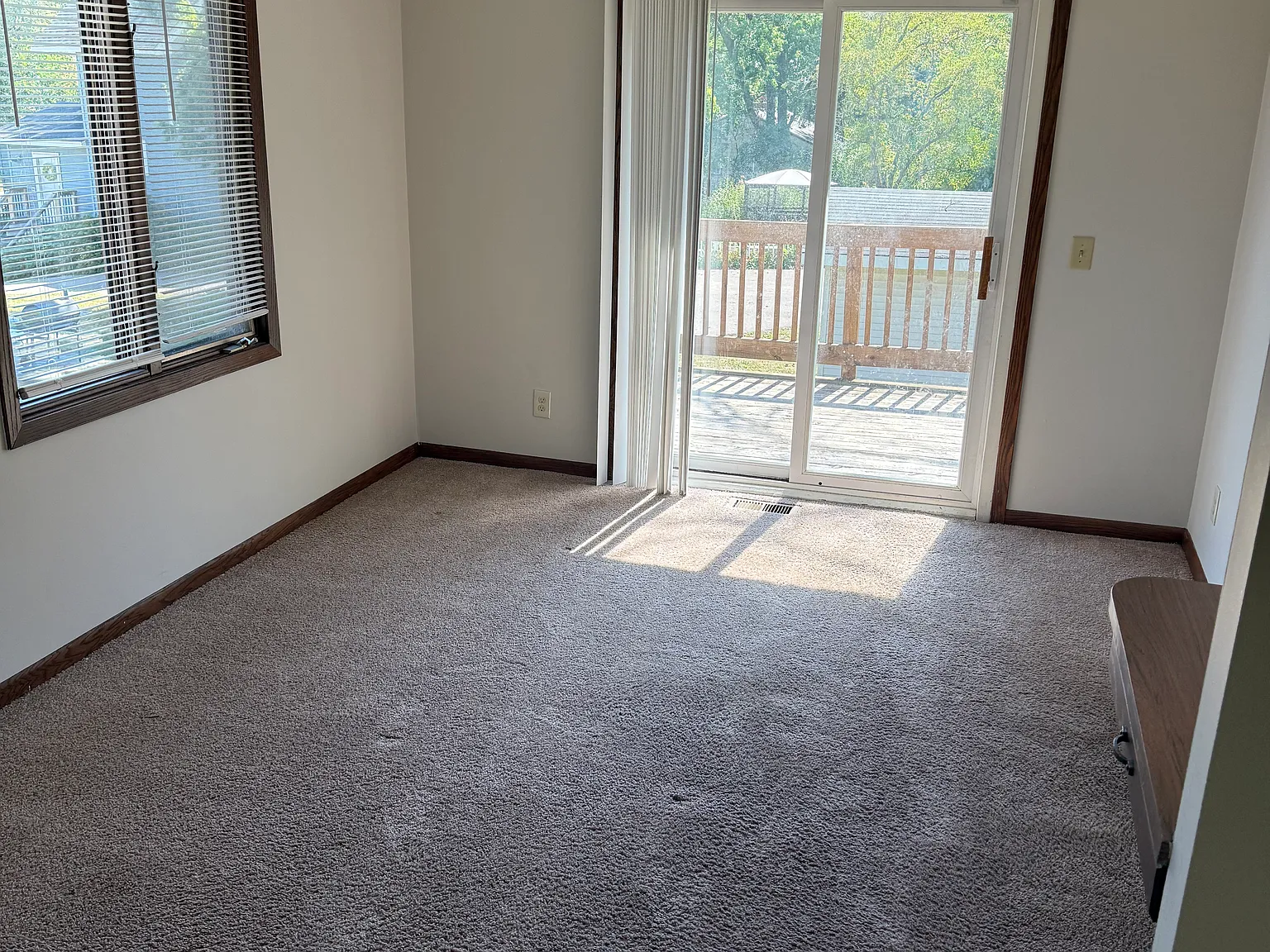 3 bed, 1650 sqft, $2,150 — Photo 2