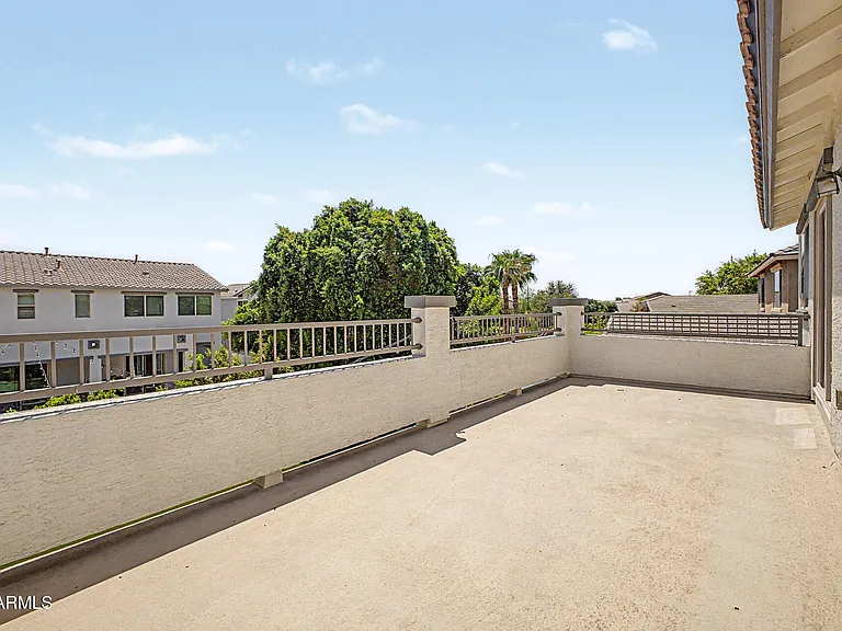 2531 E Eleana Ln — Photo 46
