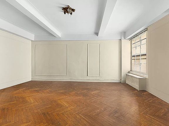 5th image of 90 8th Ave Suite 1B