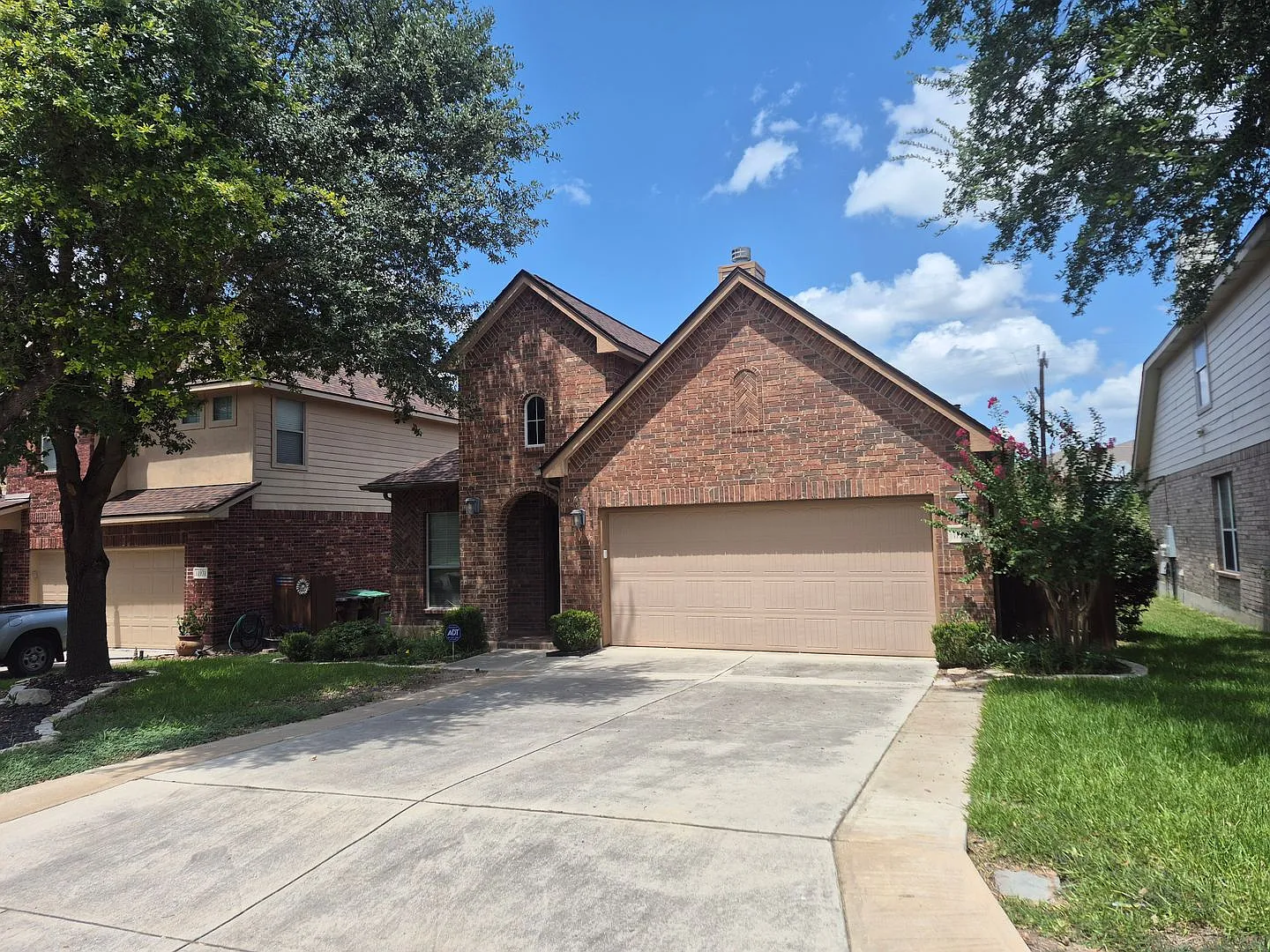 Spacious and luxurious property Ready today! — Photo 1