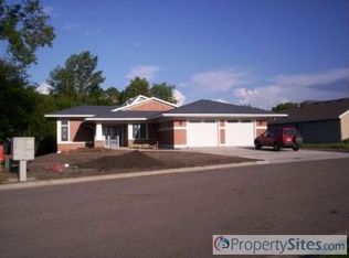 1001 Cottonwood Dr, Willmar, MN 56201