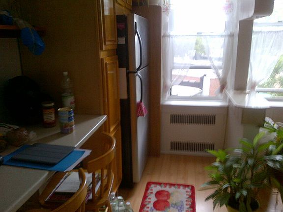 2nd image of 3626 Kings Hwy APT 4B