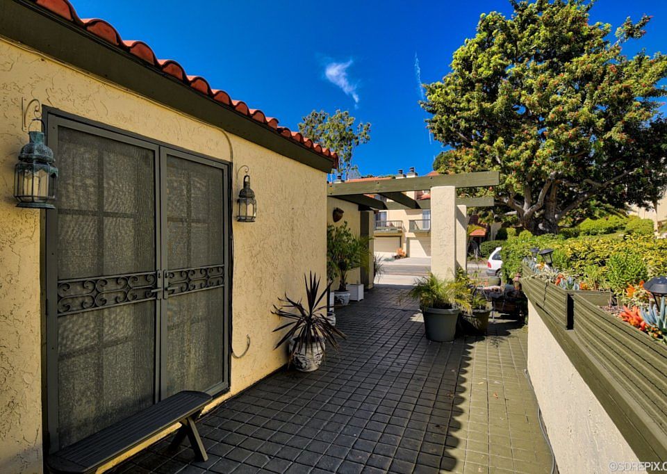 6913 Camino Pacheco, San Diego, CA 92111 | Zillow