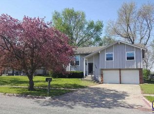 1141 SE 43rd St, Topeka, KS 66609
