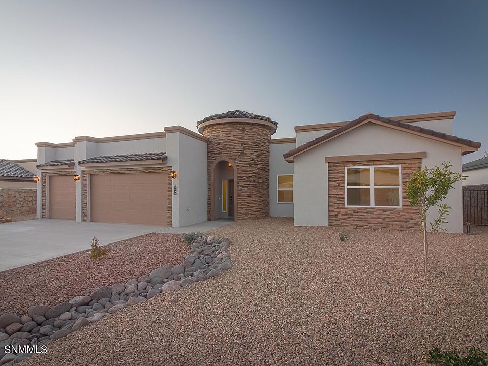 1st image of 4613 Mesa Corta Dr