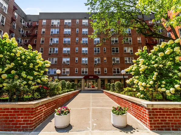 1 Sadore Lane #4T, Yonkers, NY 10710