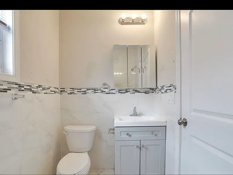 345 N 2nd St #2 — Photo 8