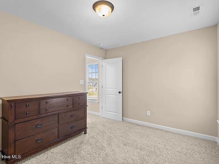 260 Breakwater Dr — Photo 19