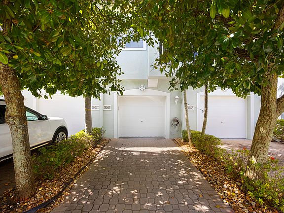 4th image of 3069 Laurel Ridge Circle