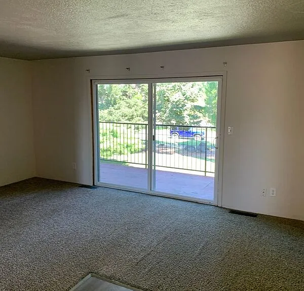 624 W Yakima St #204 — Photo 3