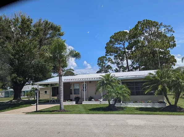 305 Sunbird Sq, Sebring, FL 33872