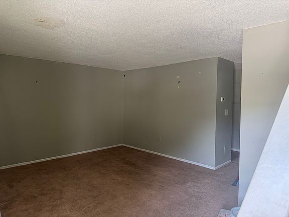 2nd image of 1141 Hulon Ln