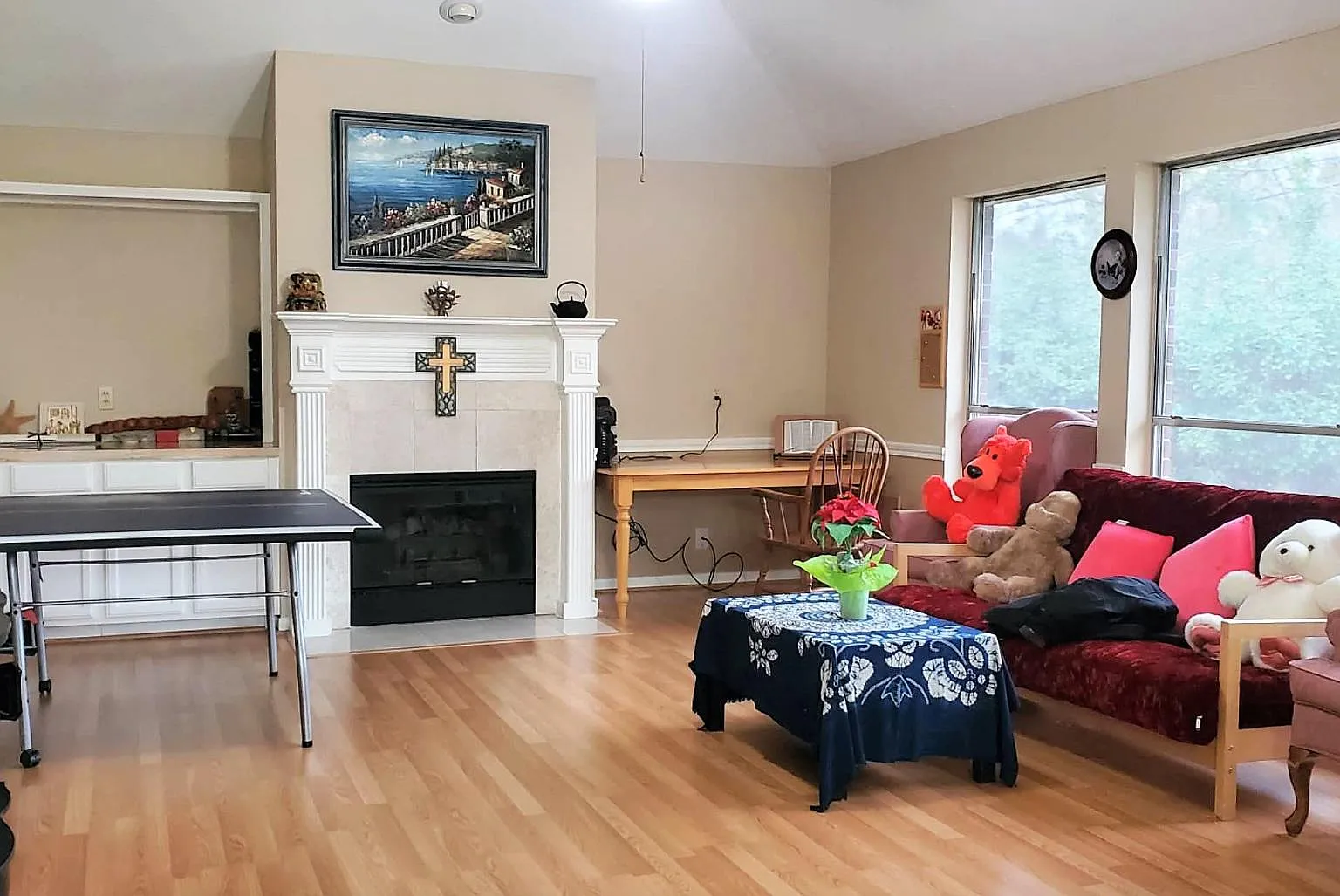 3 bed, 2209 sqft, $2,200 — Photo 2