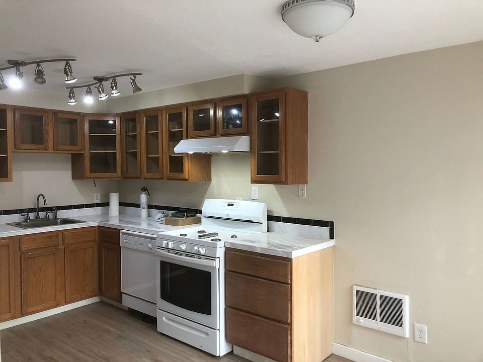 1st image of 9469-9473 N Saint Louis Ave #9471