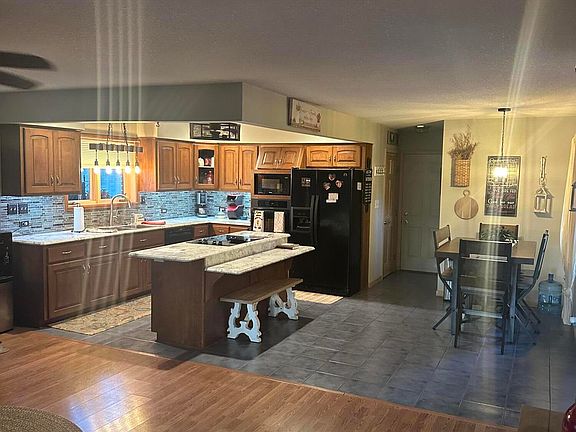 4th image of 1039 Loretta Pl