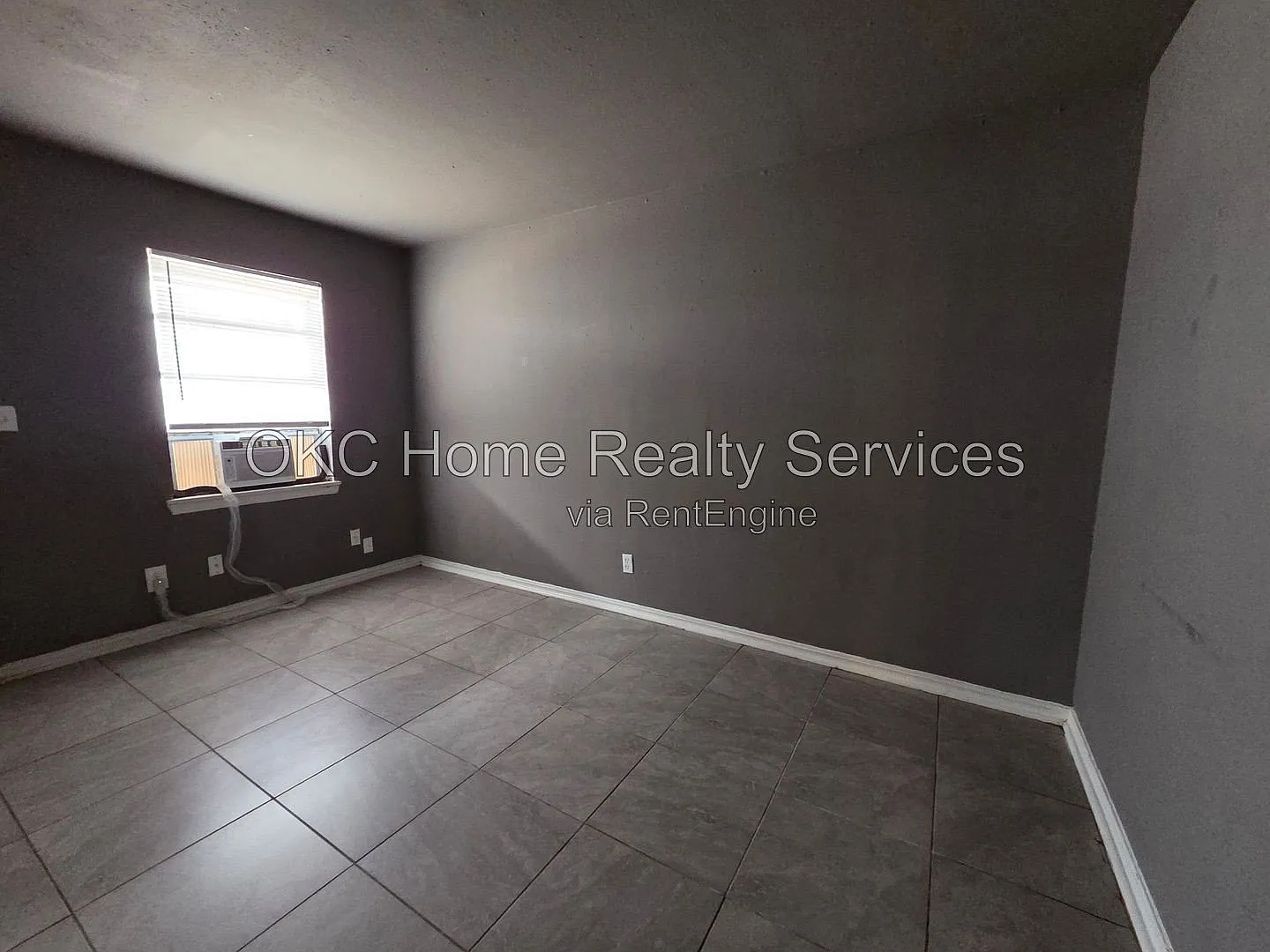 1 bed, 1.0 bath, $650 — Photo 2