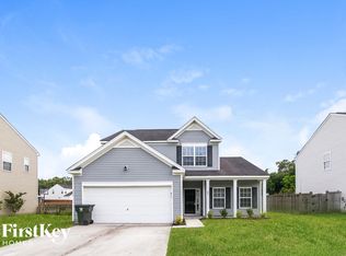 556 English Oak Cir, Moncks Corner, SC 29461