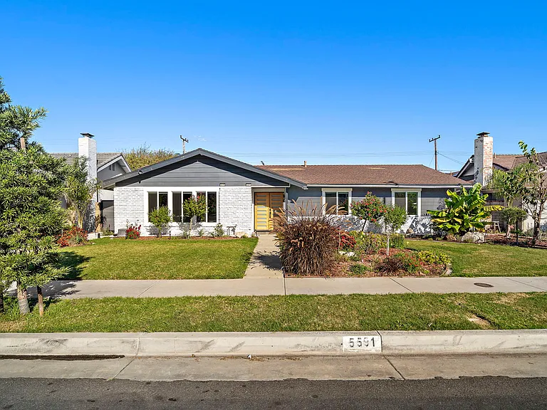 Heil Ave — Photo 1