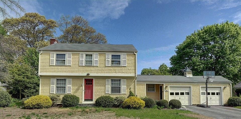 1st image of 5 Deerfield Dr