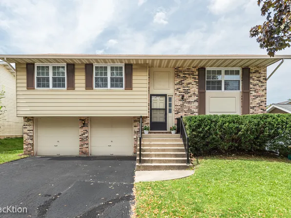 1102 Honeywood Dr, Westmont, IL 60559