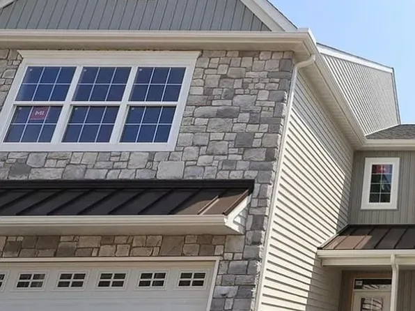 2456 Spring Water Cir, Lancaster, PA 17601