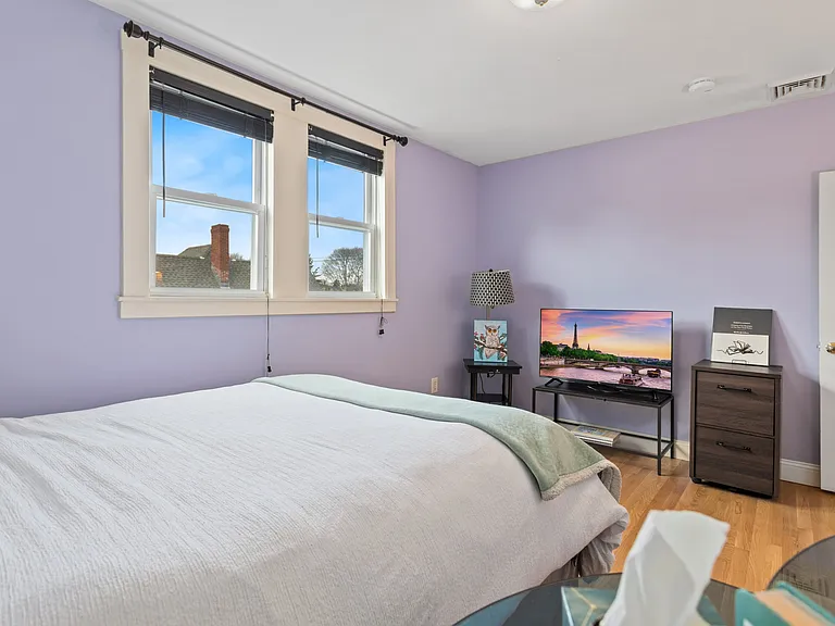 29 Ocean Ave #4 — Photo 7