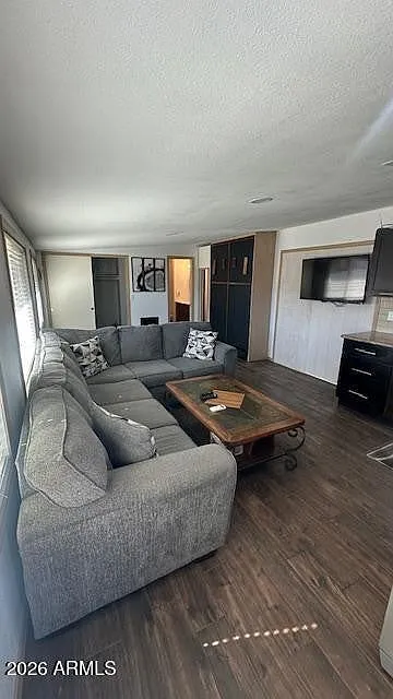 1 bed, 350 sqft, $1,000 — Photo 3