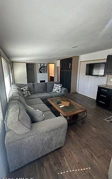 841 W Watson Dr — Photo 3