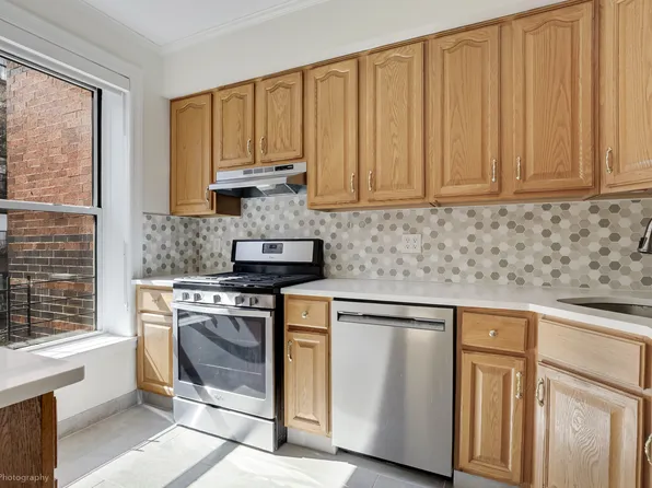 220 East 30th Street image 1 of 13