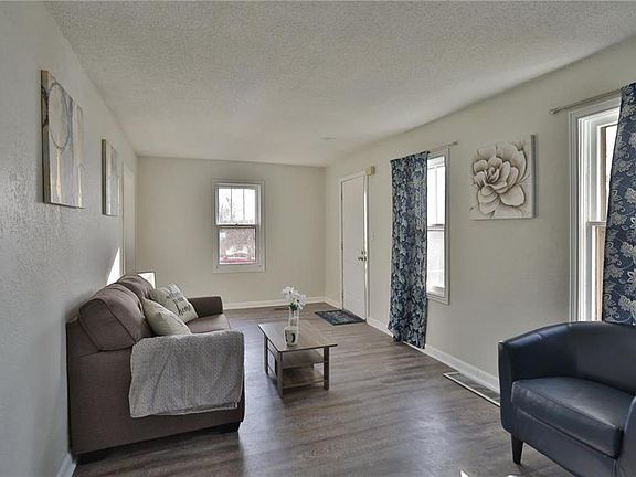 5th image of 133 S 74th St