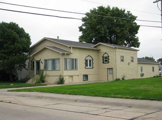 733 S Vine St, North Platte, NE 69101