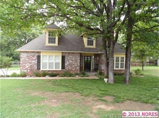 711 W 32nd Pl, Sand Springs, OK 74063