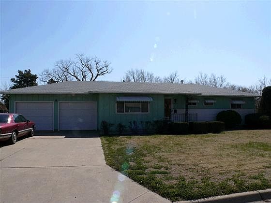 1st image of 2410 Thompson Ave