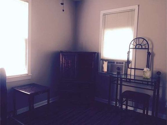 2nd image of 1516 1/2 Horridge St