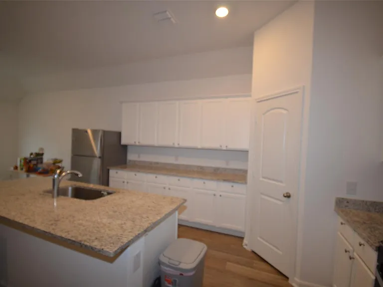 1187 Amy Dr — Photo 9