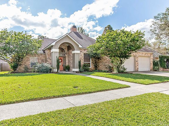 2nd image of 406 Cypress Cv